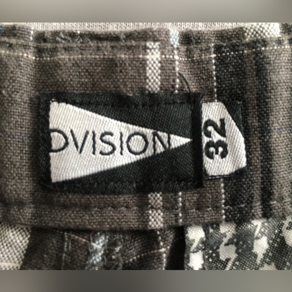 Dvision Flat Front Plaid Men's Shorts - Picture 5 of 7